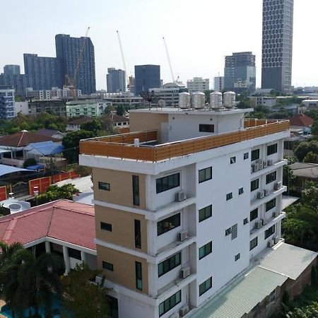 Sundowner Sukhumvit Appartement Bangkok Buitenkant foto