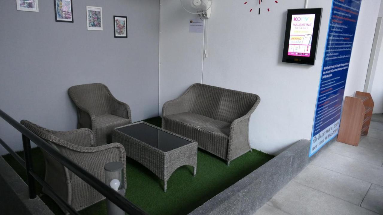 Sundowner Sukhumvit Appartement Bangkok Buitenkant foto