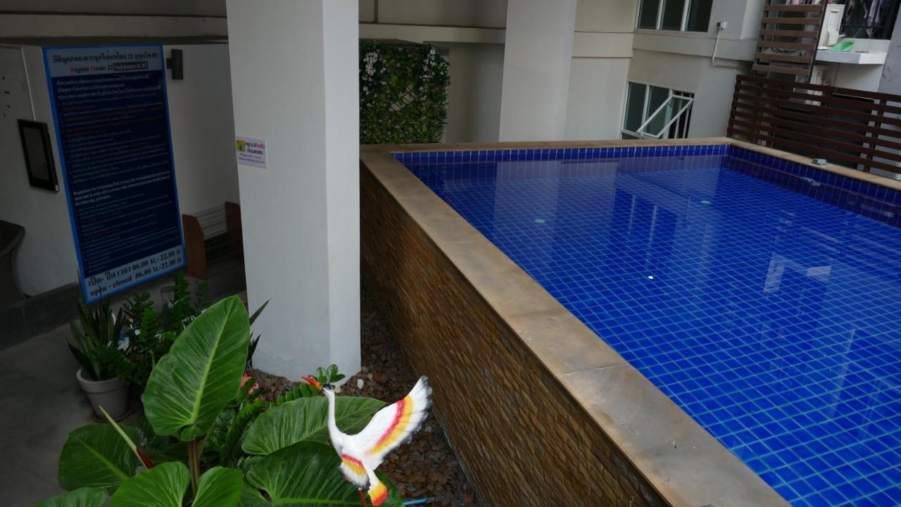Sundowner Sukhumvit Appartement Bangkok Buitenkant foto